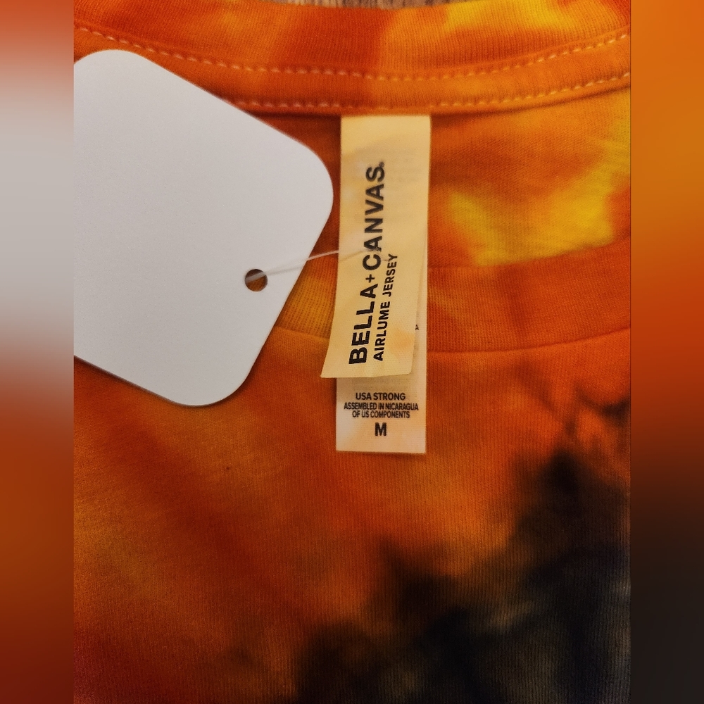 Customized Crop-Top From a Tie Dye Shop, New with tags - Picture 4 of 7